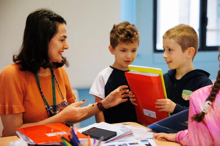 Perché scegliere una scuola paritaria bilingue a Milano?